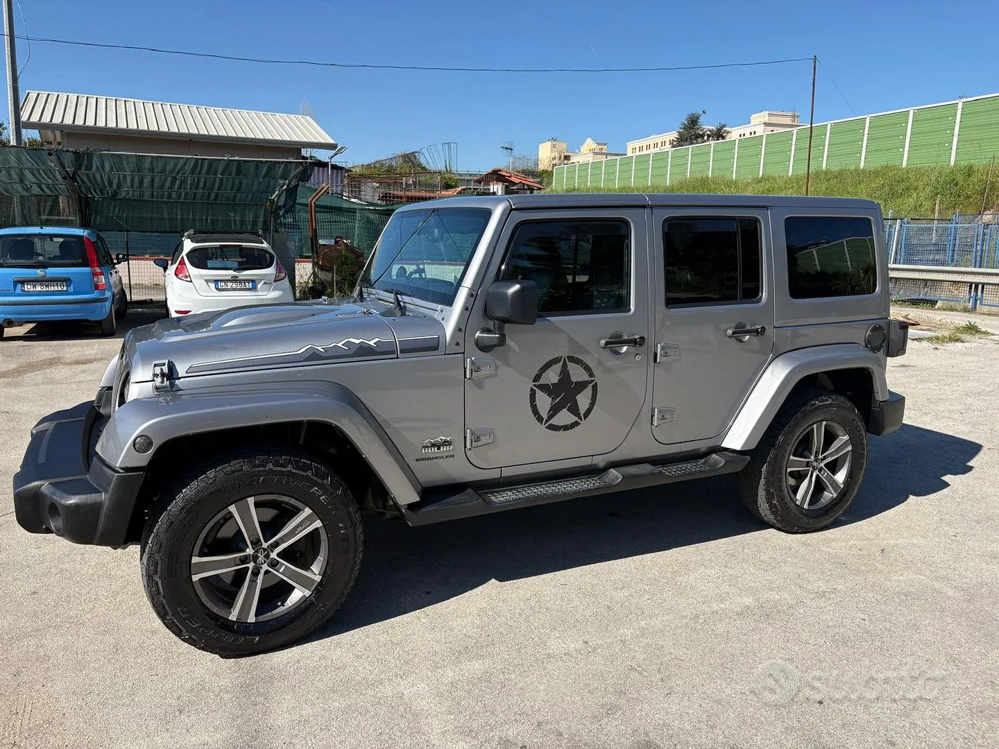 Jeep Wrangler 2014 photo 2