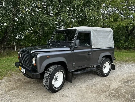 Land Rover Defender 90 2006 photo 4