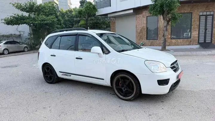 Kia Carens 2009 photo 4