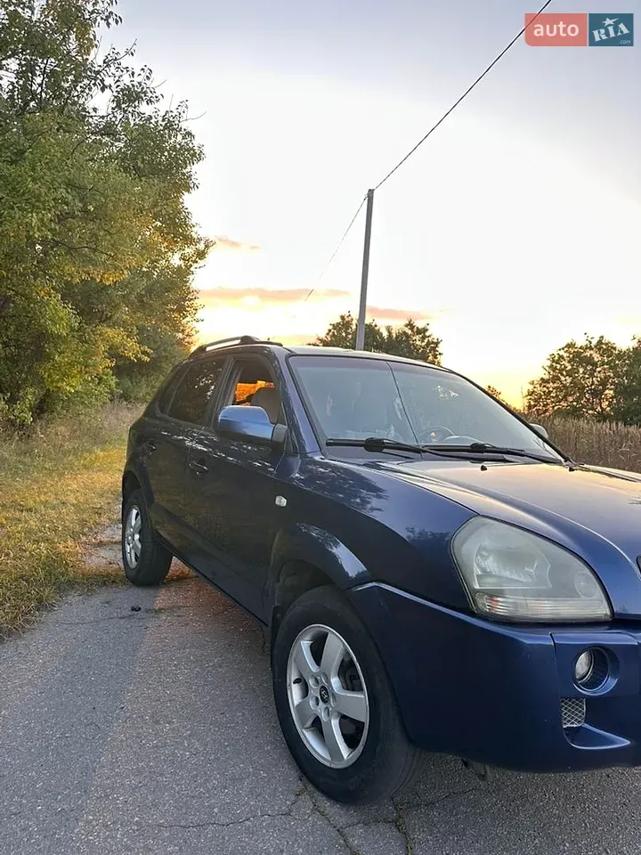 Hyundai Tucson 2005 photo 2