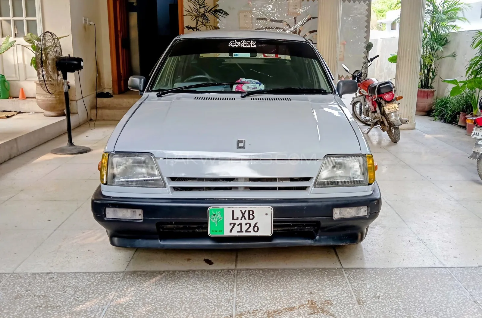 Suzuki Khyber