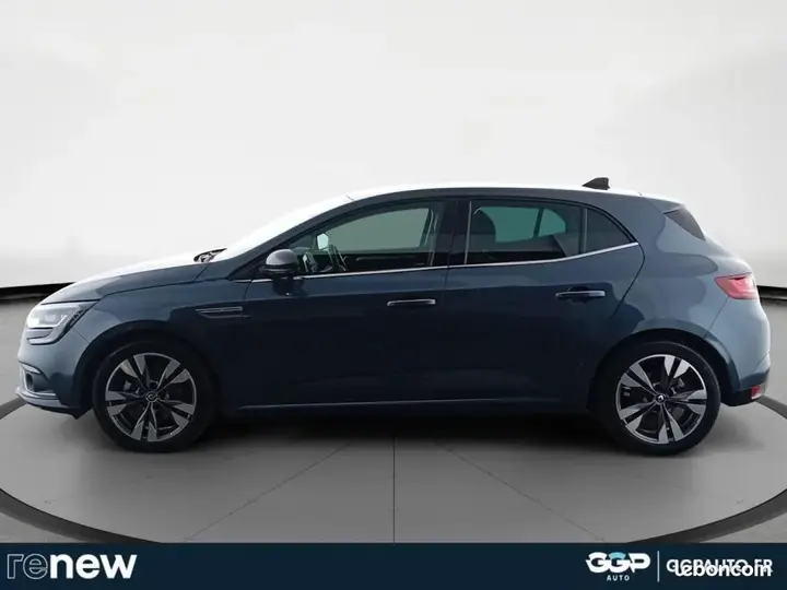 Renault Megane 2018 photo 2