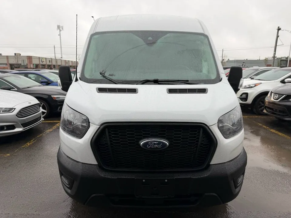Ford Transit 2024 photo 2