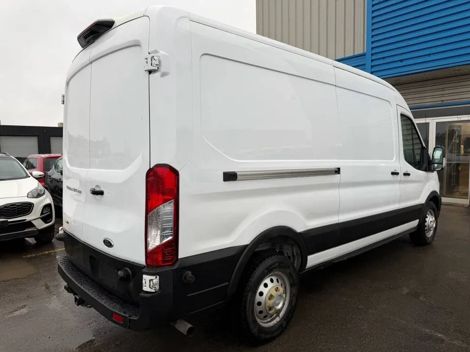 Ford Transit 2024 photo 5