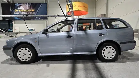 Skoda Octavia 2004 photo 4