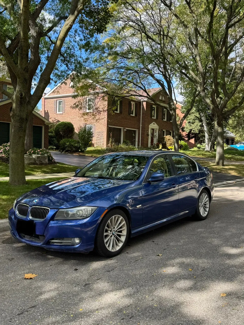 BMW 3Series 2010 photo 2