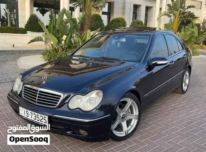 Mercedes-Benz C-Class 2004 photo 4