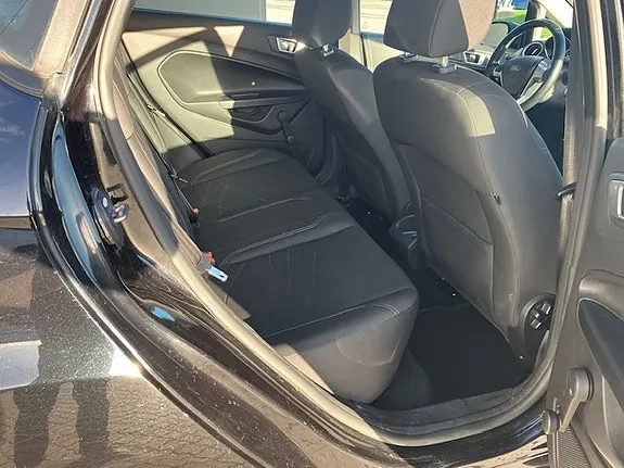 Ford Fiesta 2015 photo 4