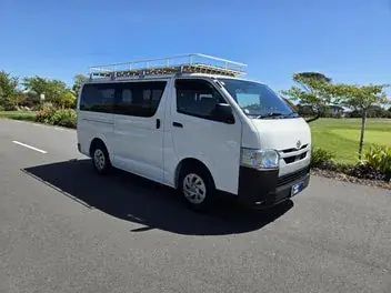 Toyota Hiace 2021 photo 2