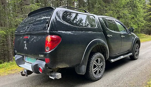 Mitsubishi L200 2011 photo 4
