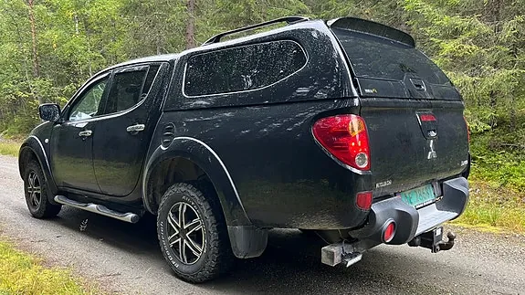 Mitsubishi L200 2011 photo 3