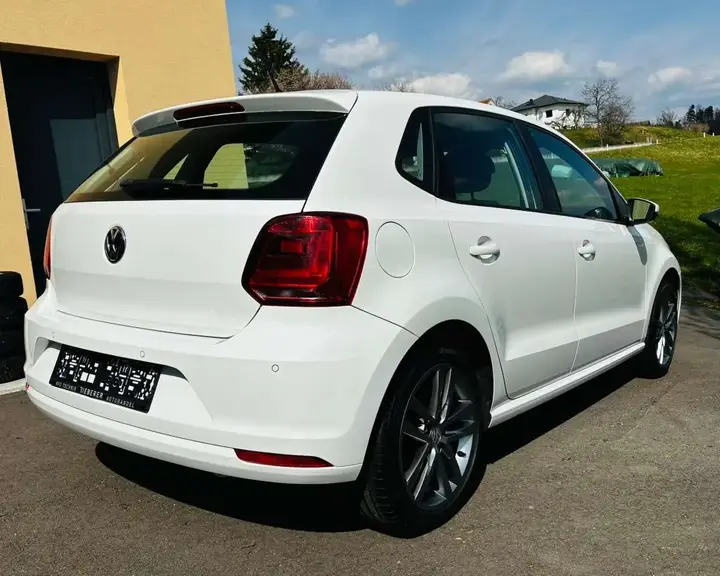 Volkswagen Polo 2016 photo 3