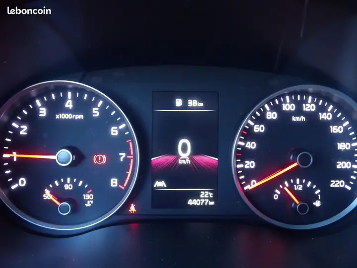 Kia Stonic 2023 photo 4