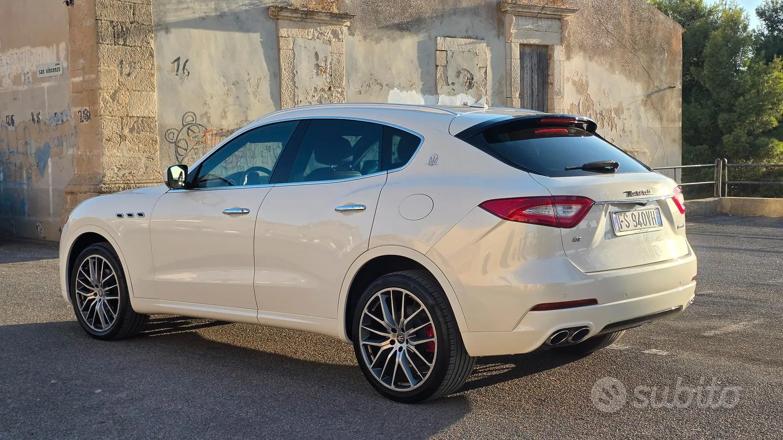 Maserati Levante 2018 photo 2