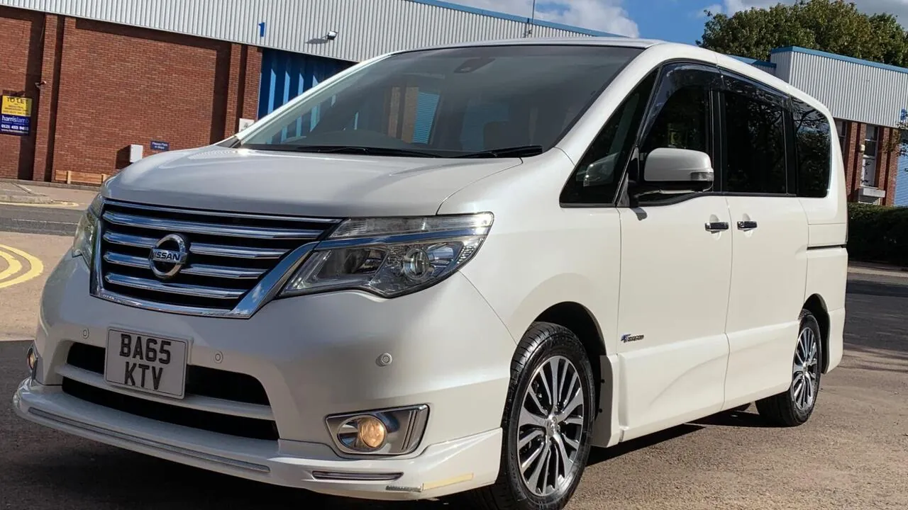 Nissan Serena 2016 photo 3
