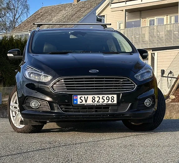 Ford S-Max 2017 photo 2