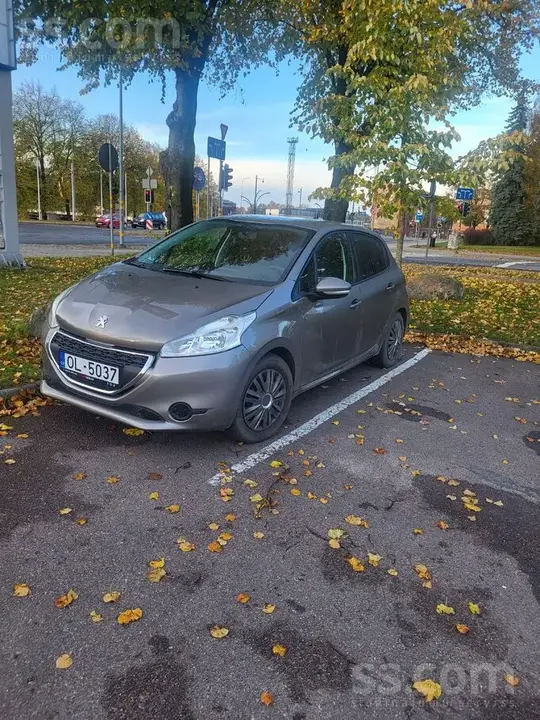Peugeot 208