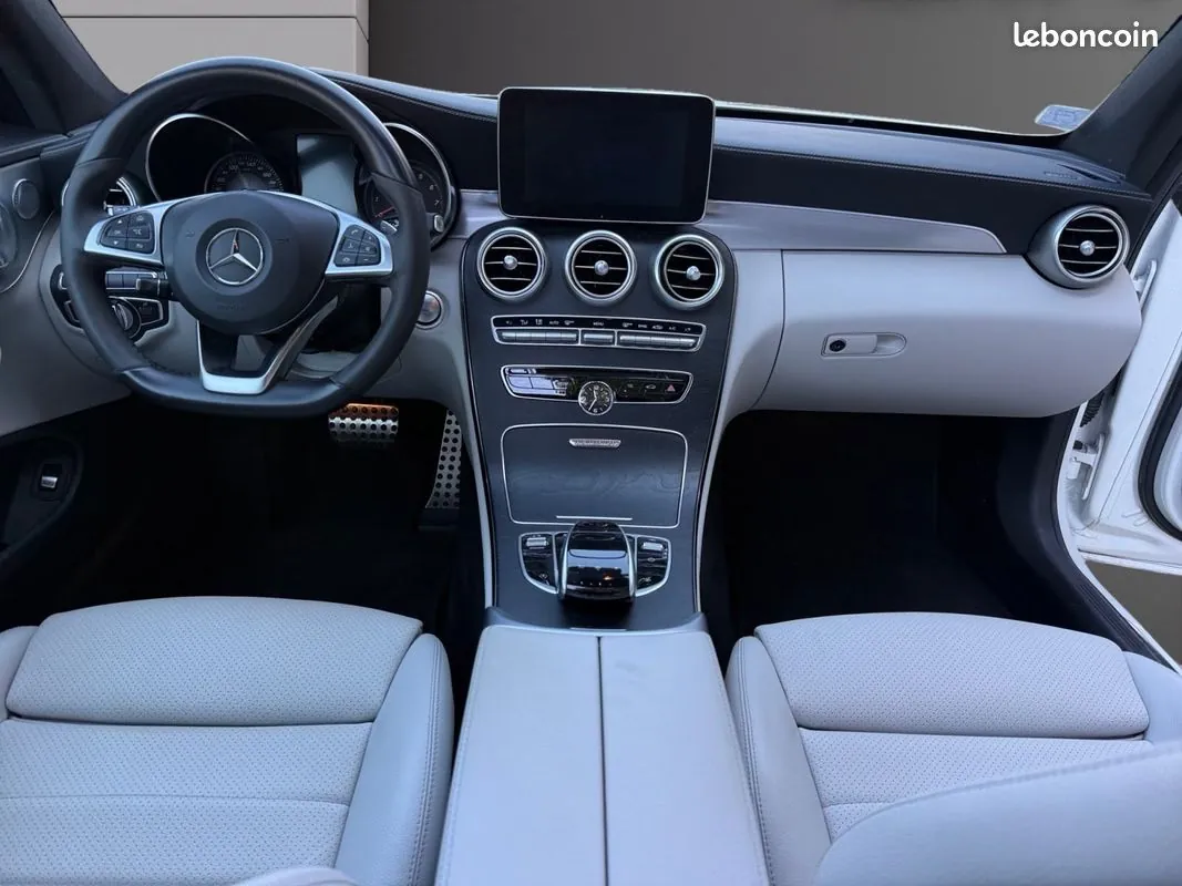 Mercedes-Benz C-Class 2018 photo 2