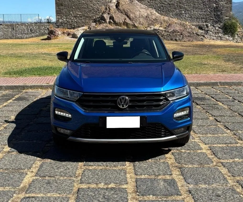 Volkswagen T-Roc 2019 photo 2