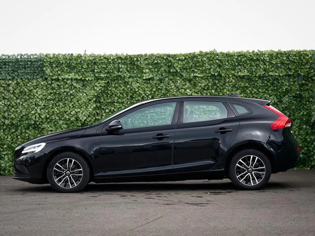 Volvo V40 2019 photo 4