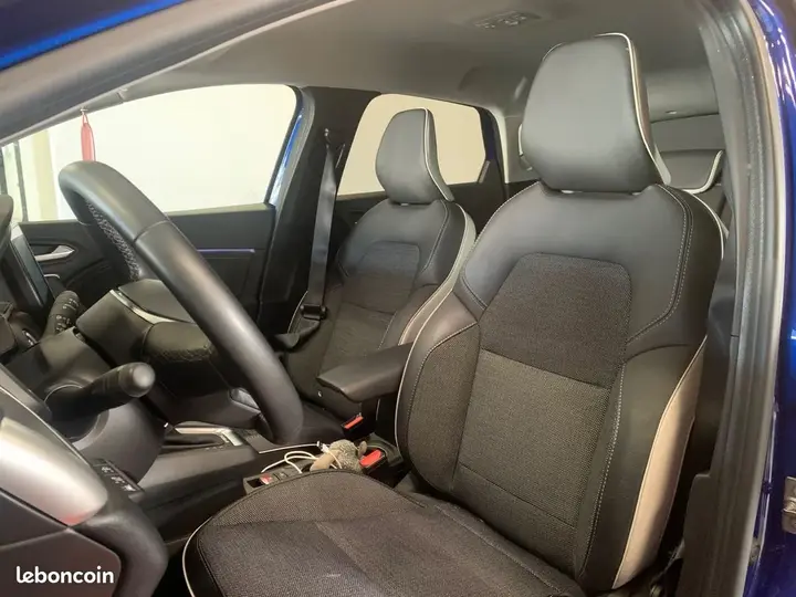 Renault Captur 2023 photo 5