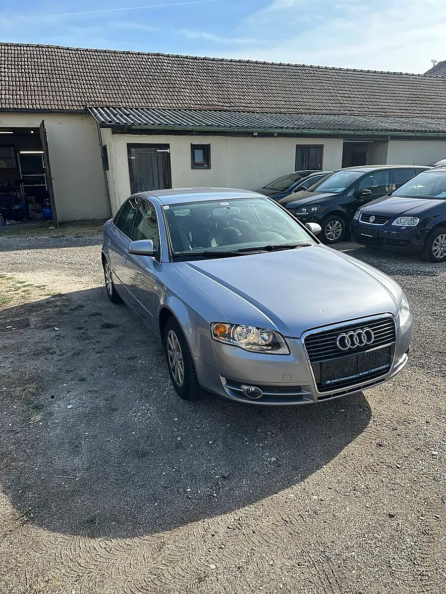 Audi A4 2005 photo 2