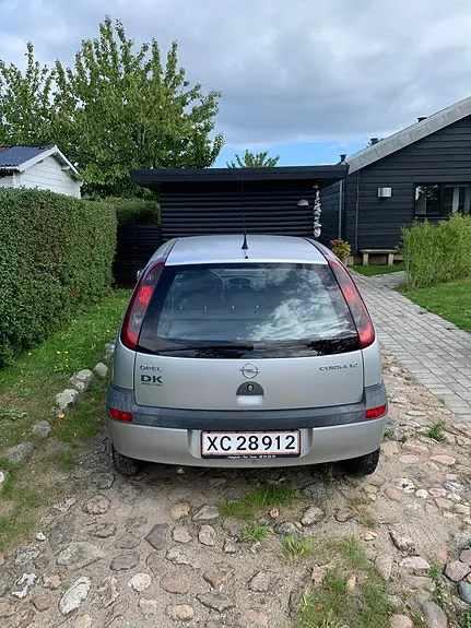 Opel Corsa 2002 photo 2