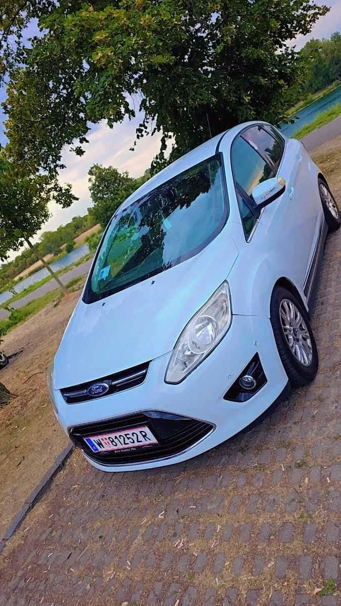 Ford C-Max 2012 photo 3
