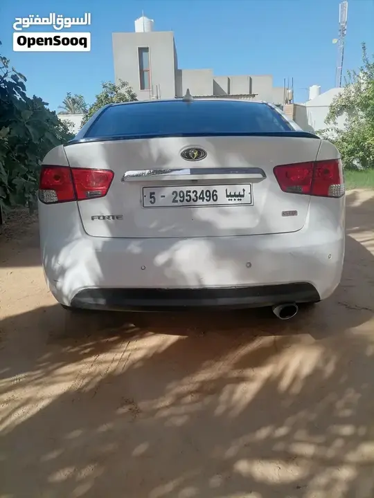 Kia Forte 2012 photo 2
