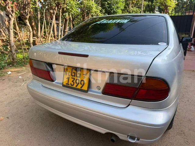 Nissan Pulsar 1998 photo 2