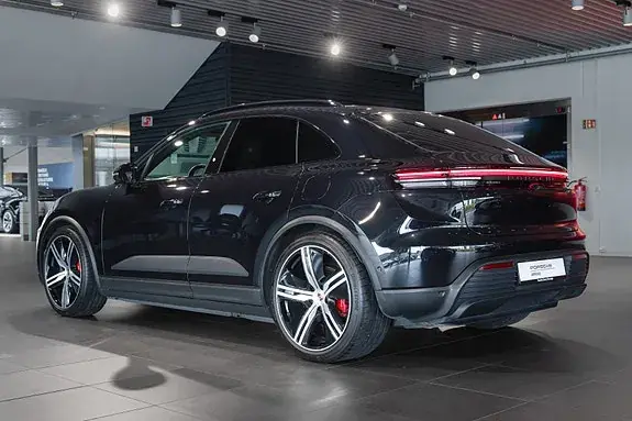 Porsche Macan 2025 photo 3