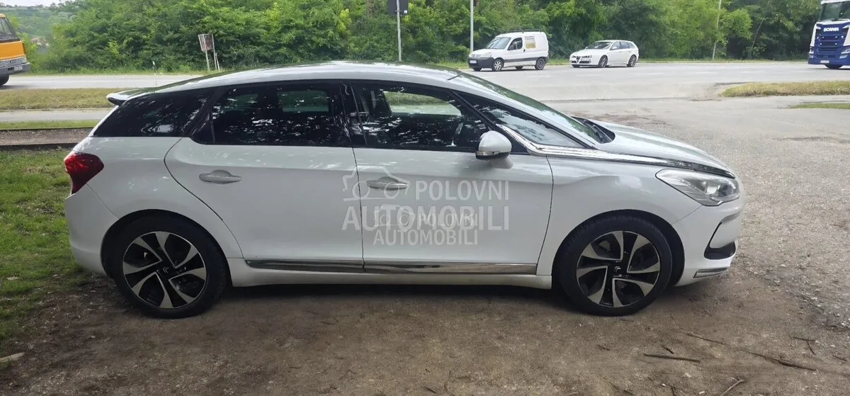 Citroen Ds5 2012 photo 2