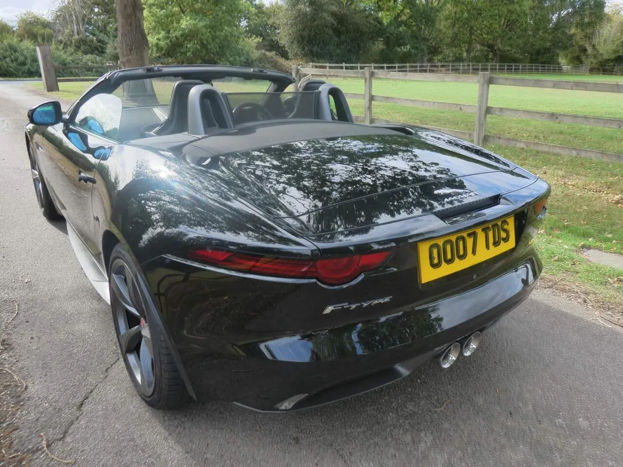 Jaguar F-Type 2017 photo 3