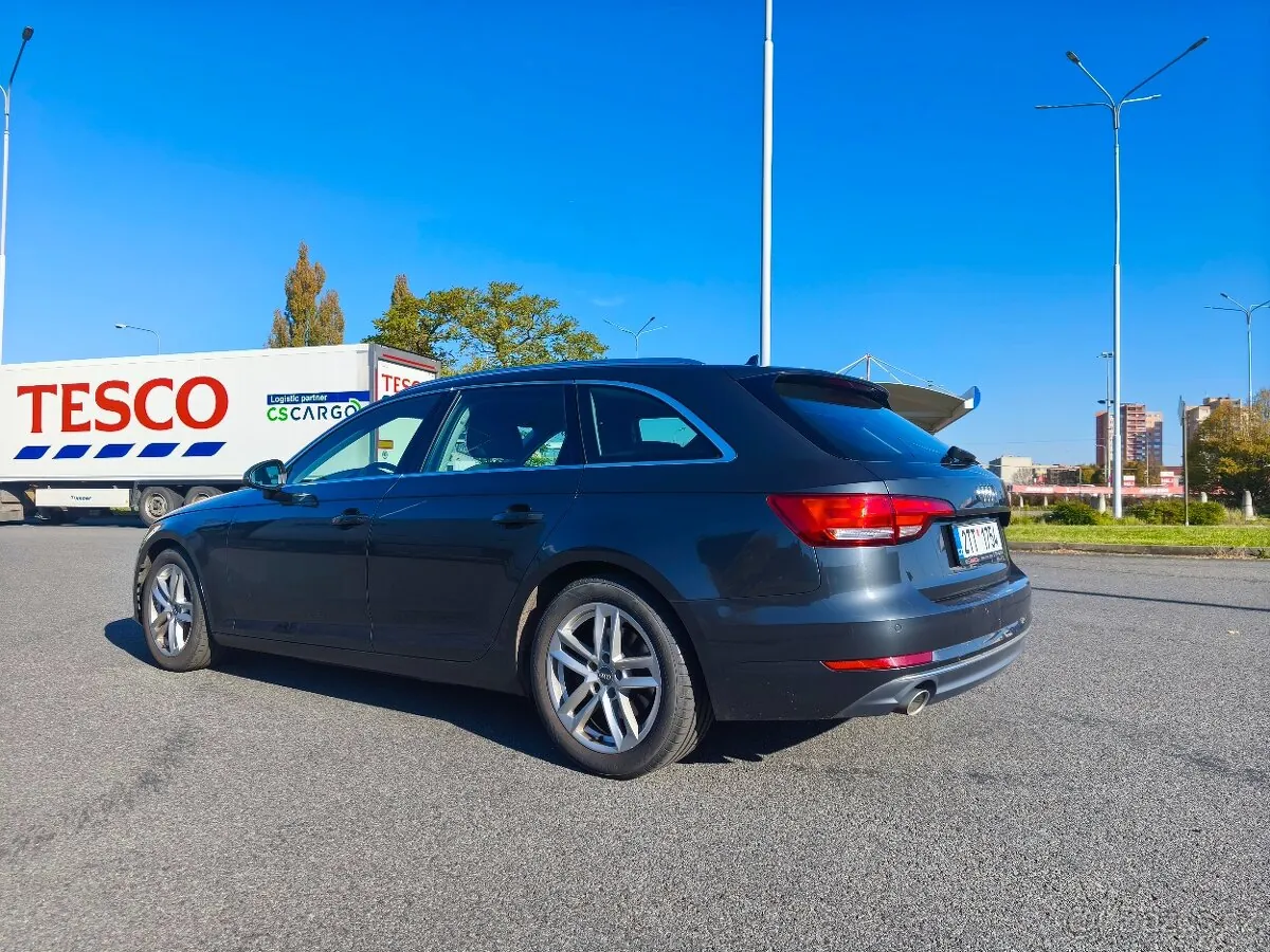 Audi A4 2018 photo 4