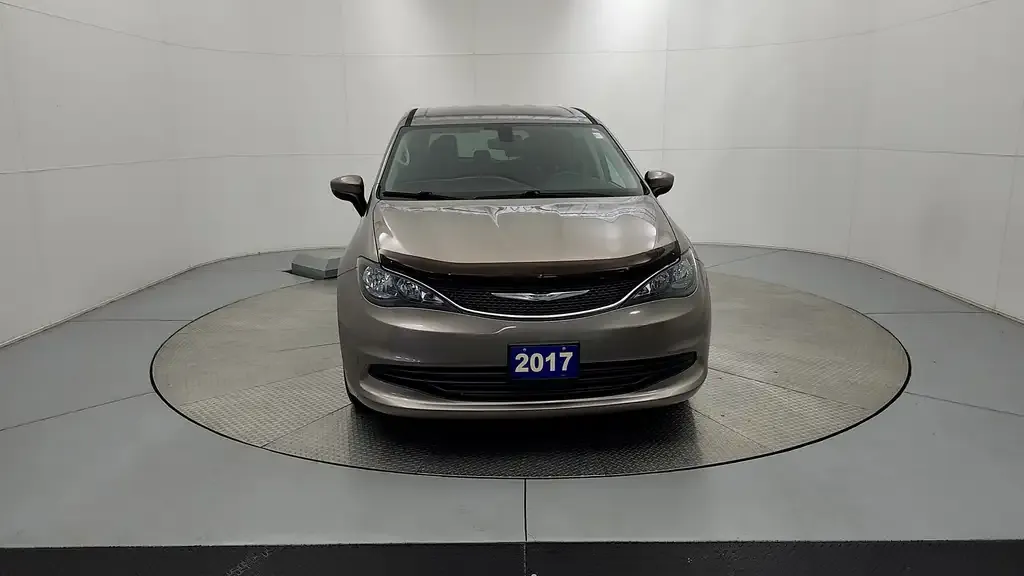 Chrysler Pacifica 2017 photo 3