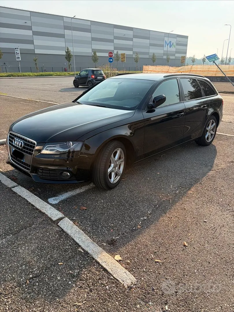 Audi A4 2010 photo 3