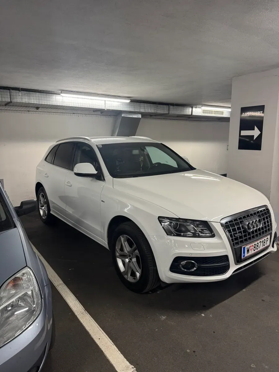 Audi Q5 2011 photo 2