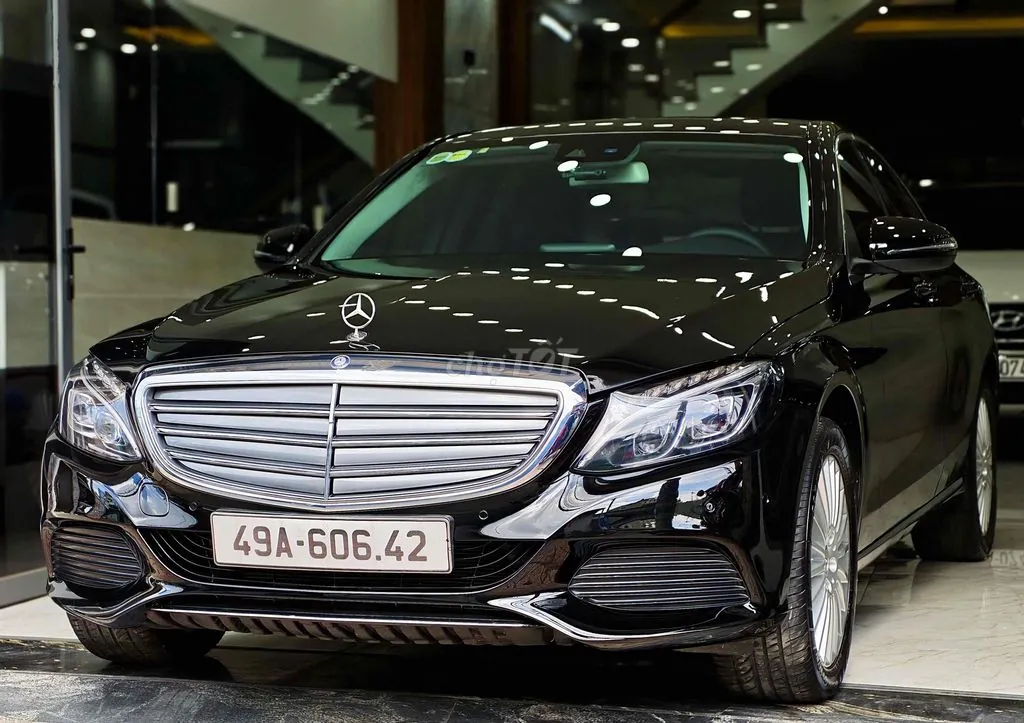 Mercedes-Benz C-Class 2016 photo 2