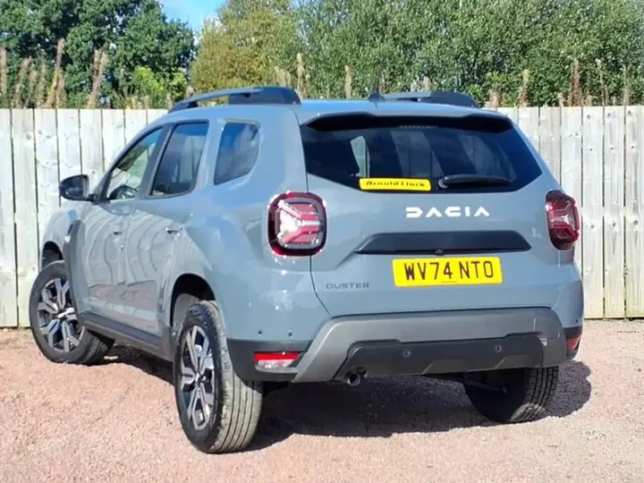 Dacia Duster 2024 photo 2