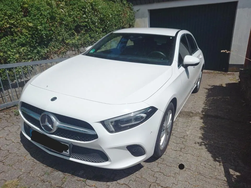 Mercedes-Benz A 180