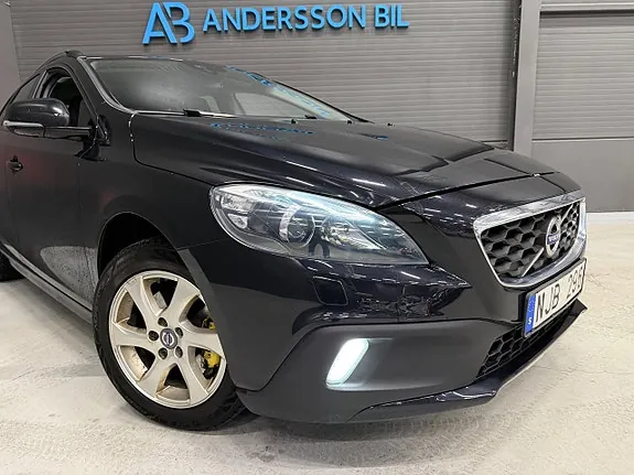 Volvo V40 Cross Country 2014 photo 3