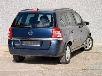 Opel Zafira 2012 photo 3