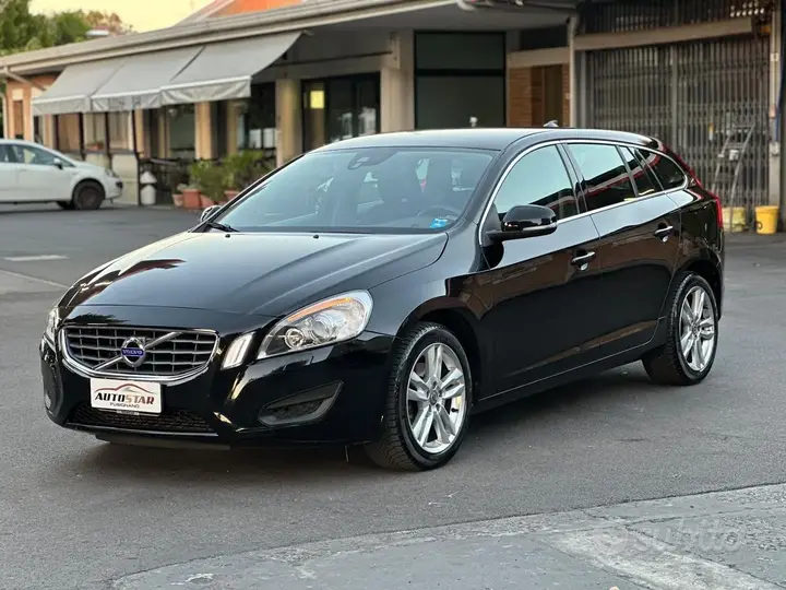 Volvo V60 2011 photo 2