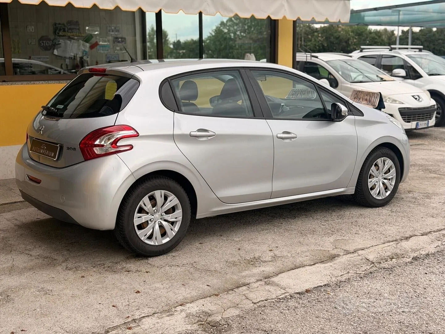 Peugeot 208 2014 photo 4