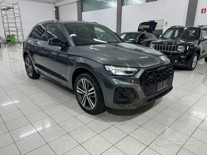 Audi Q5 2022 photo 3