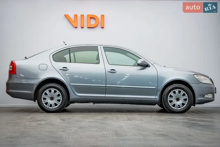 Skoda Octavia 2011 photo 4