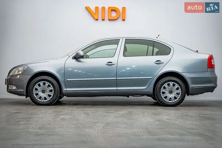 Skoda Octavia 2011 photo 3