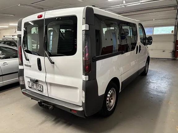 Renault Trafic 2003 photo 3