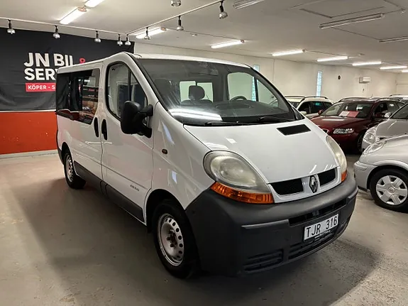 Renault Trafic 2003 photo 2