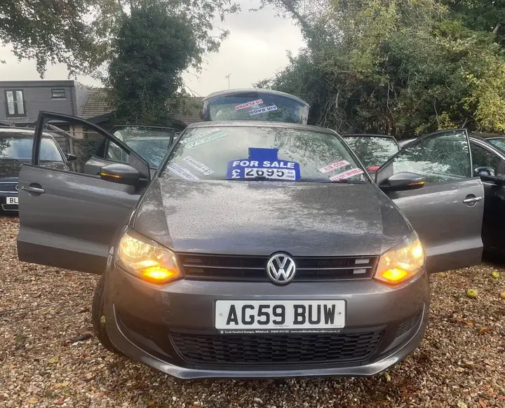 Volkswagen Polo 2010 photo 4